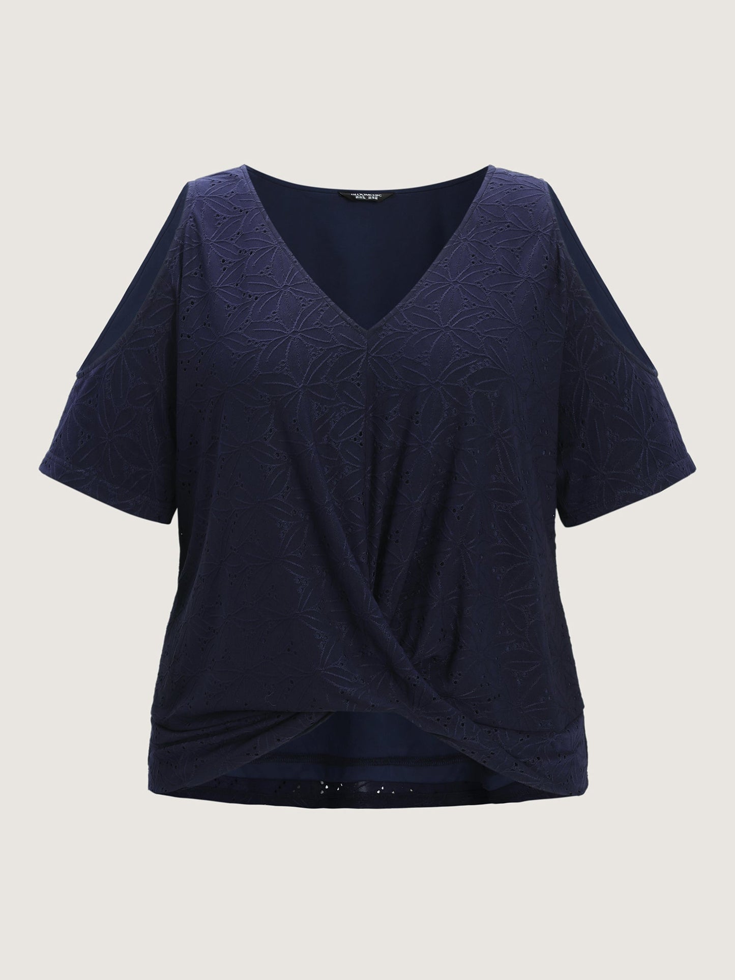 Textured Cut-Out Shoulder Stretch Knit Top