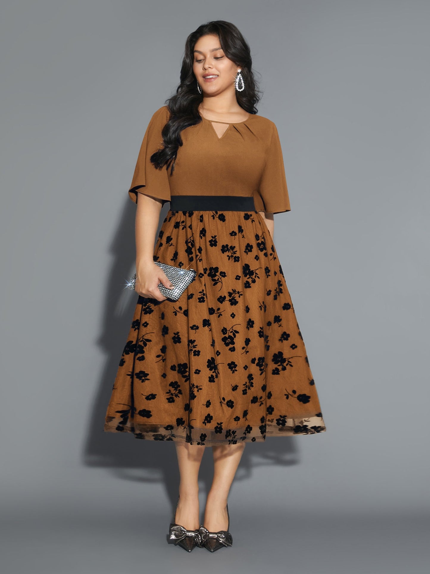 Floral Embroidered Mesh keyhole Dress
