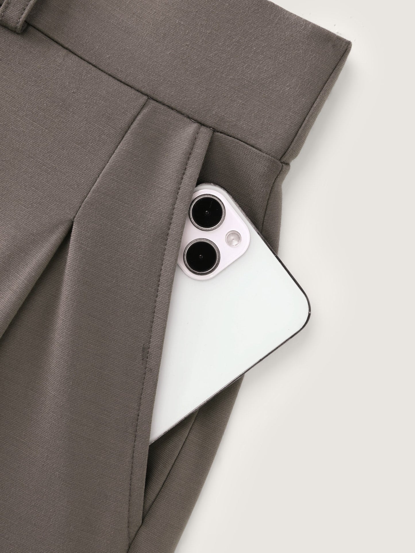 Supersoft Pleated Stretchy Pants