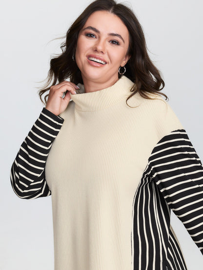 Striped Color Contrast Mockneck T-Shirt