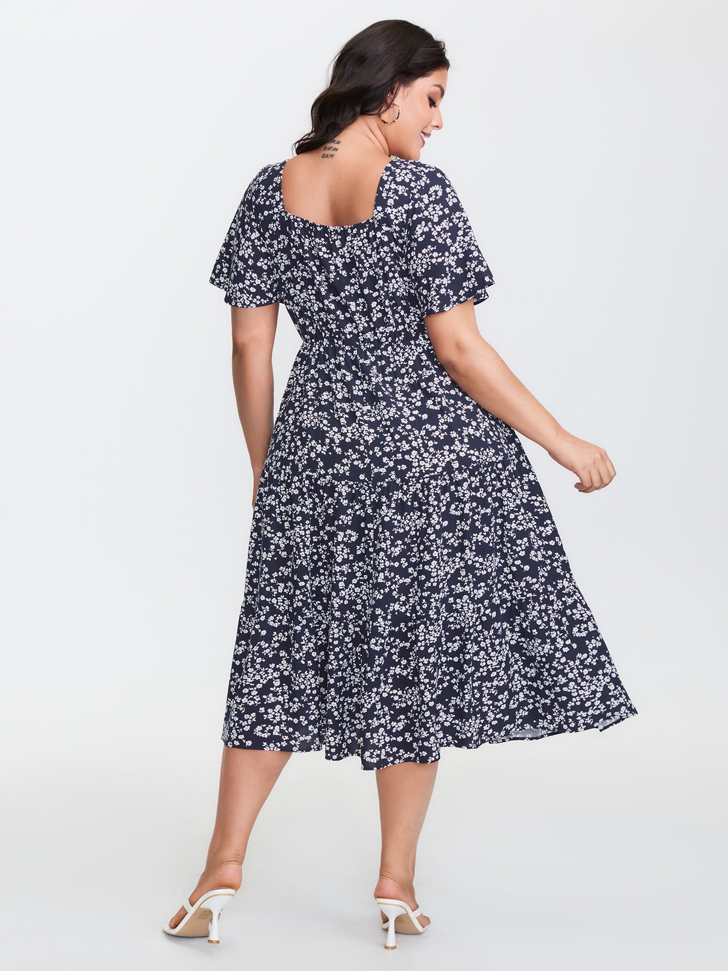 plus size Ditsy Floral Sweetheart Drawstring Pocket Tiered Dress