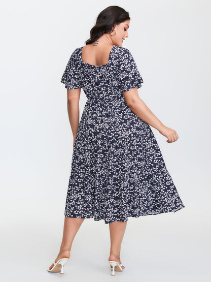 plus size Ditsy Floral Sweetheart Drawstring Pocket Tiered Dress