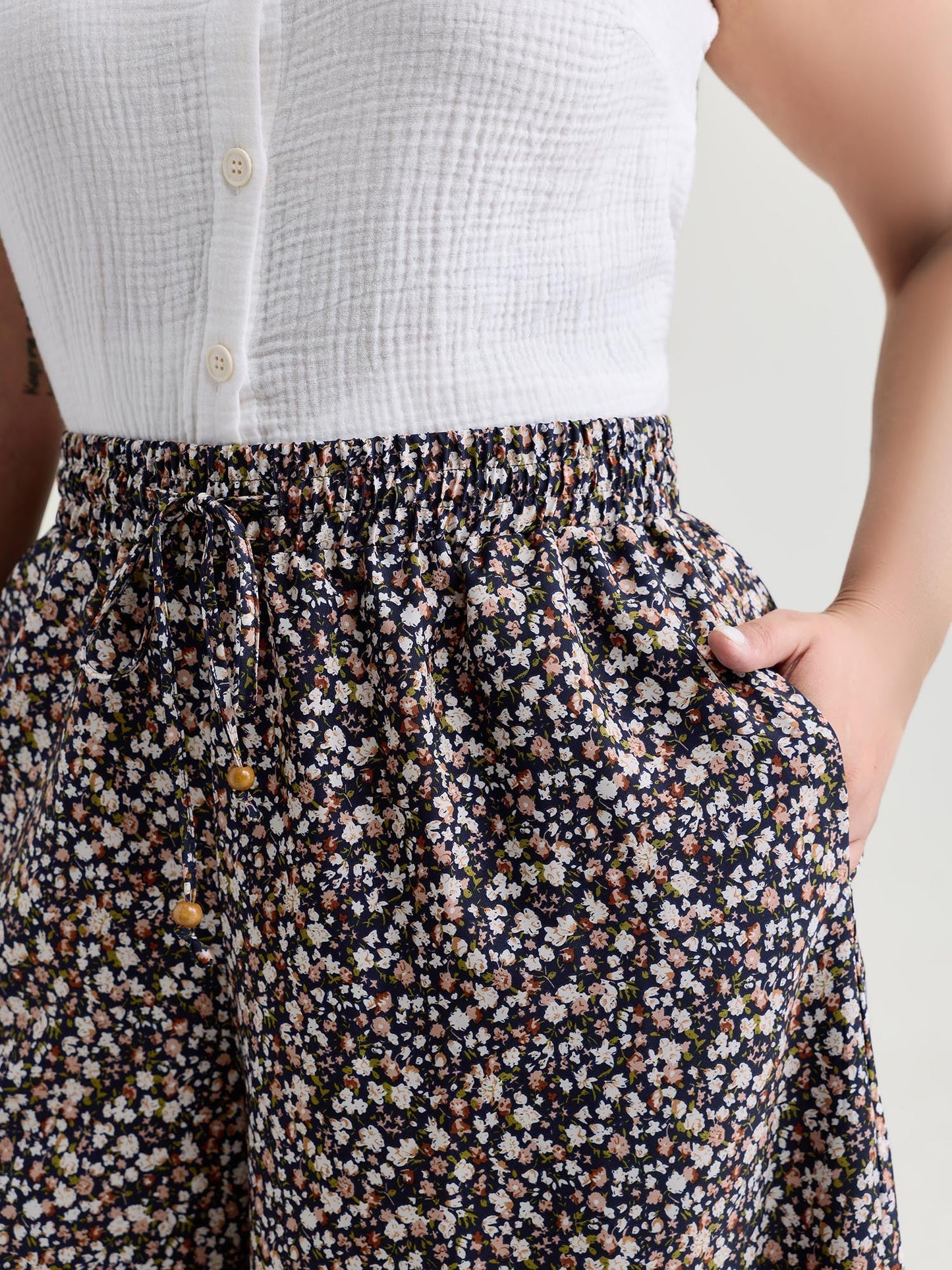 Micro Floral Print Wide Waistband Pants