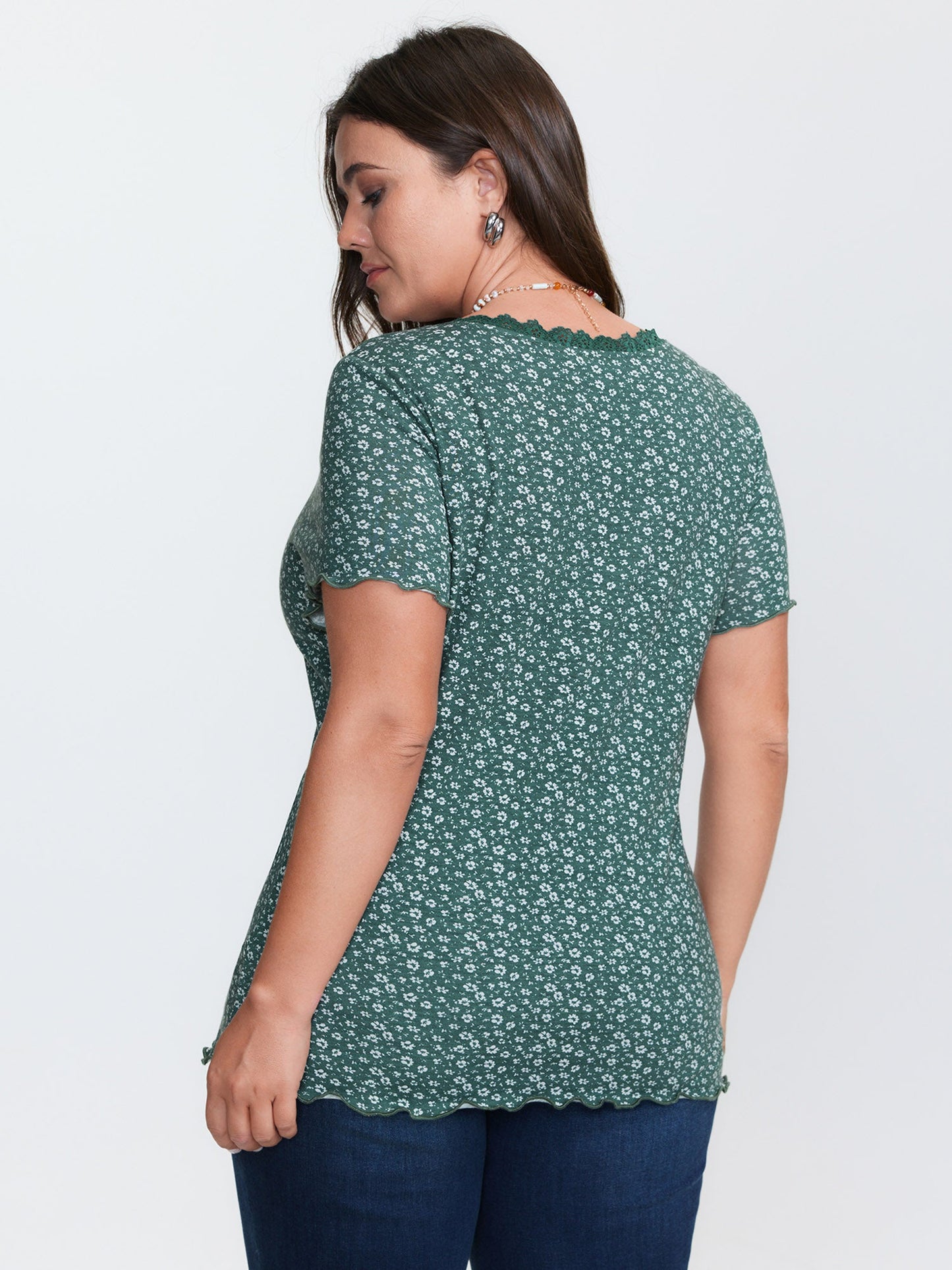 Floral Print Lace Neckline T-Shirt
