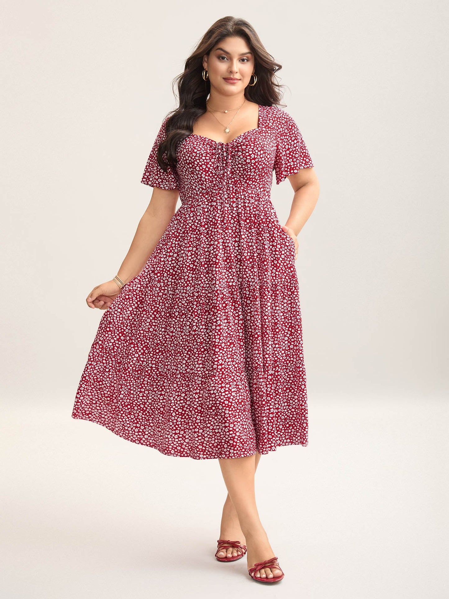 plus size Ditsy Floral Sweetheart Drawstring Pocket Tiered Dress
