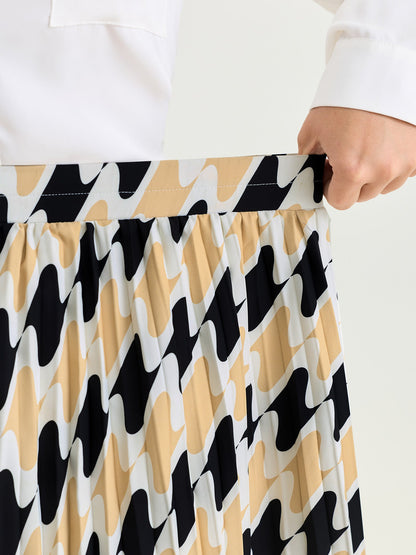 Abstract Print Pleated Maxi Dress