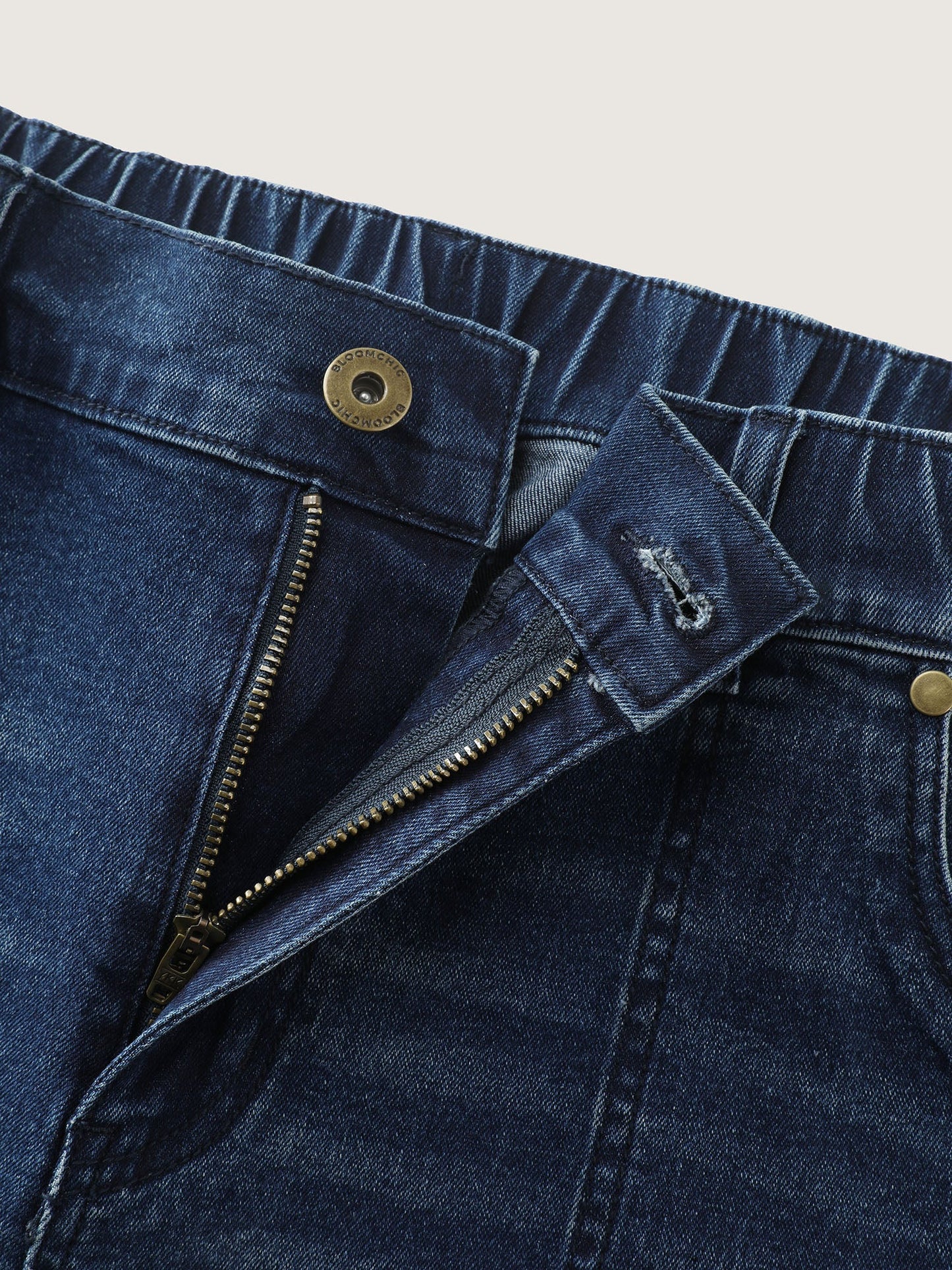 Stretchy Fitted Mid-Rise Denim Shorts