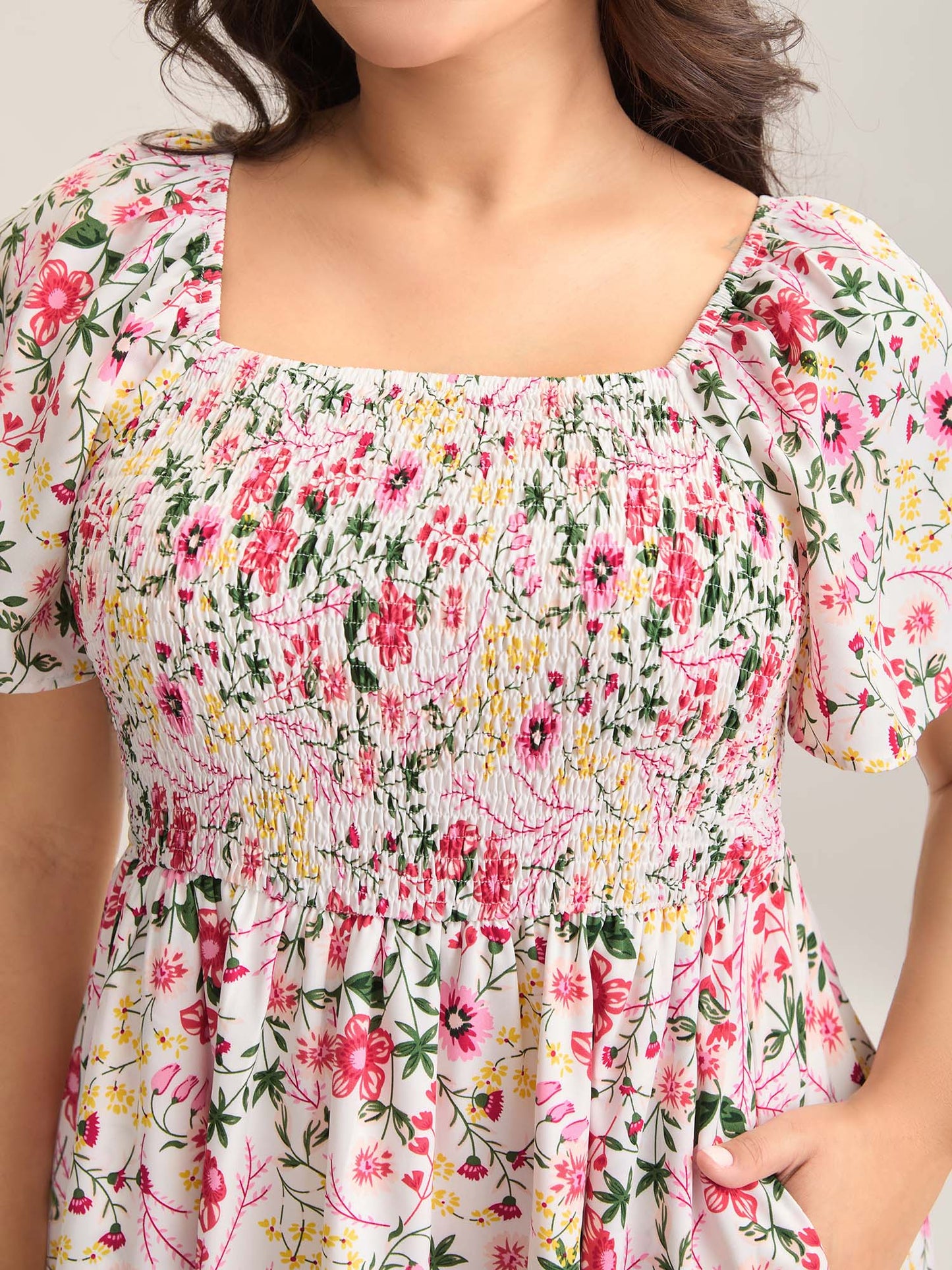 plus size Floral Shirred Square Neck Pocket Midi Dress