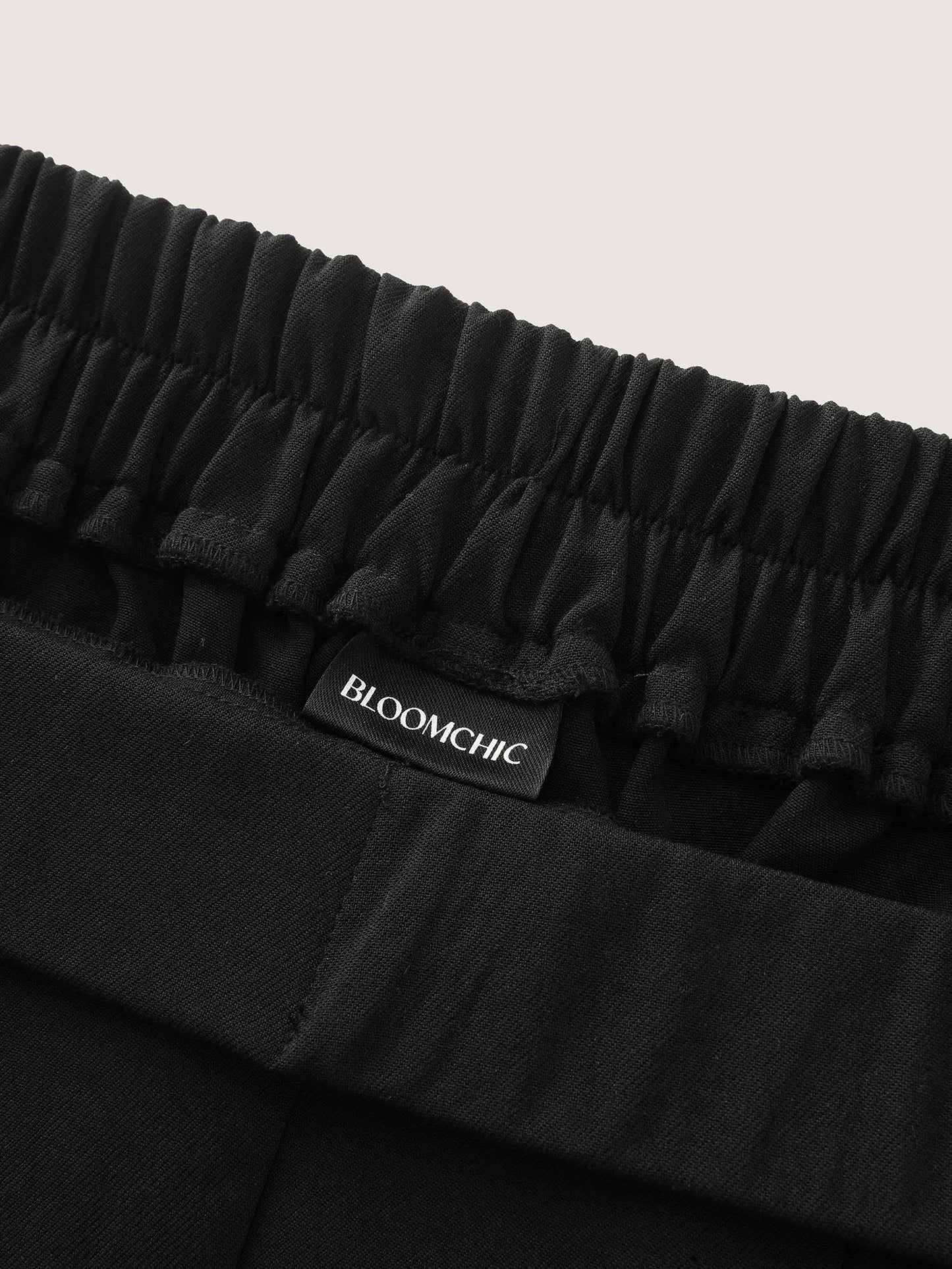 Pleated Wide-Leg Curve-Friendly Pants