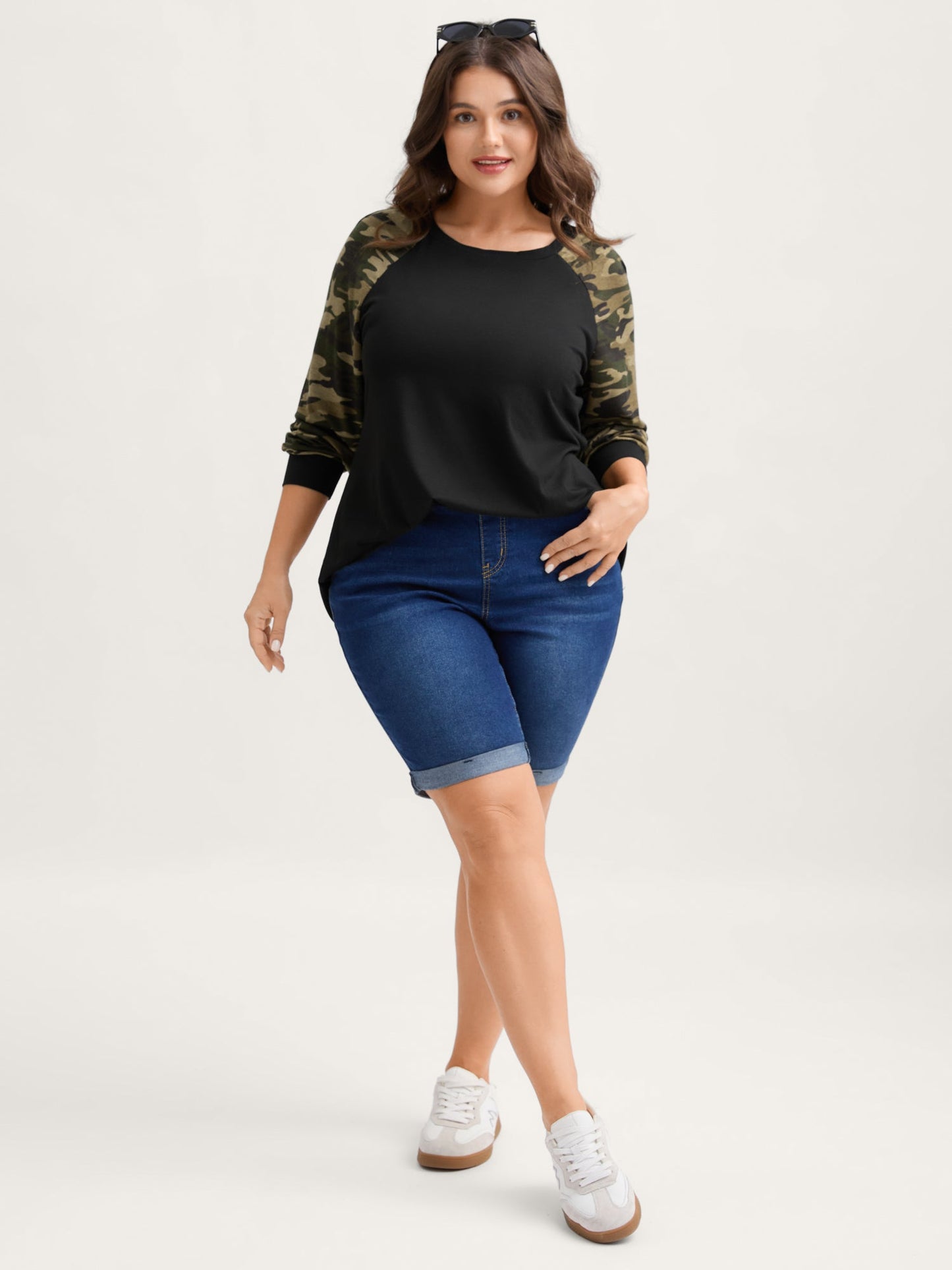 Camouflage Raglan Sleeve Round Neck T-Shirt