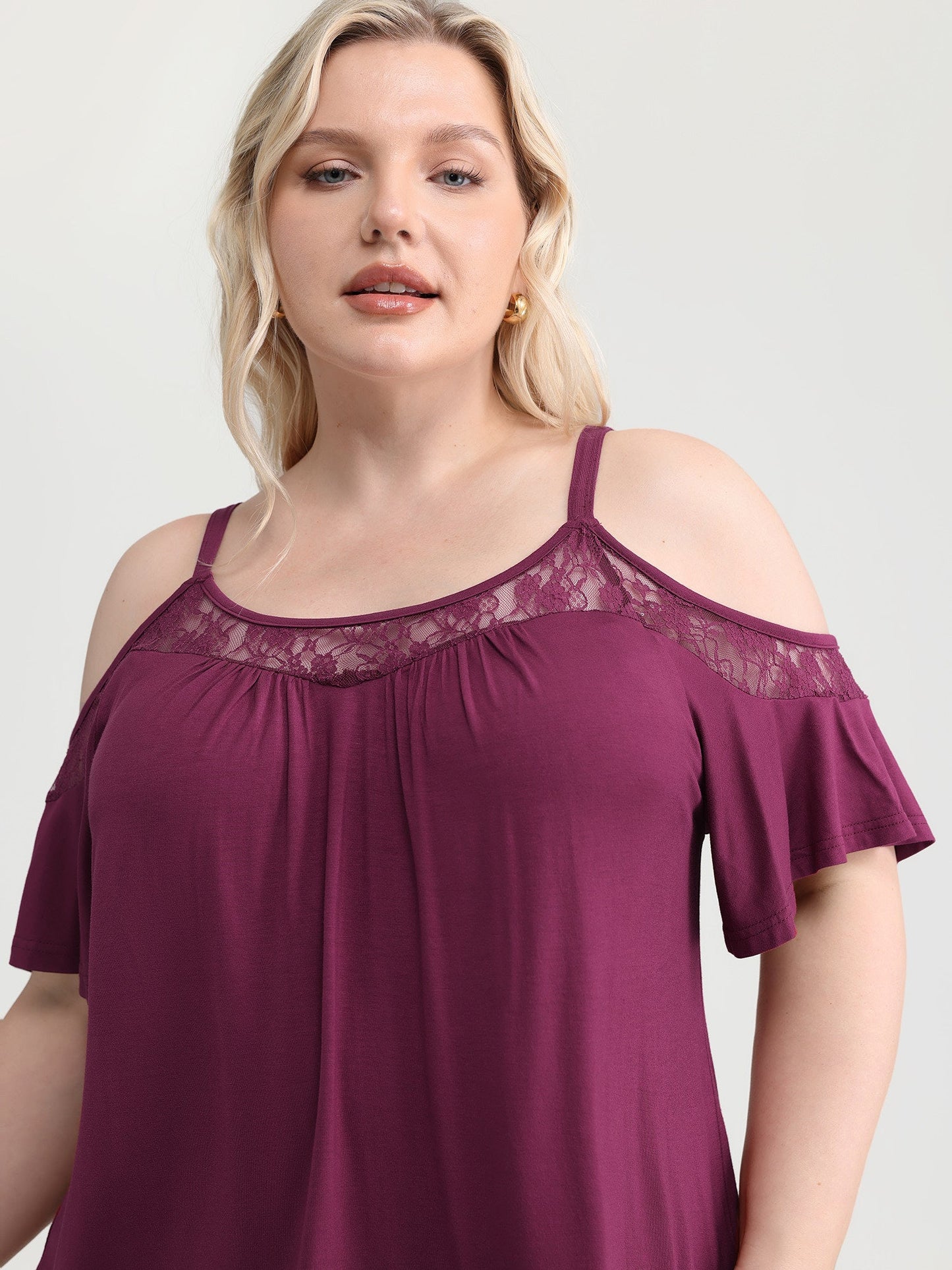 Cut-Out Shoulder Lace Trim Knit Top