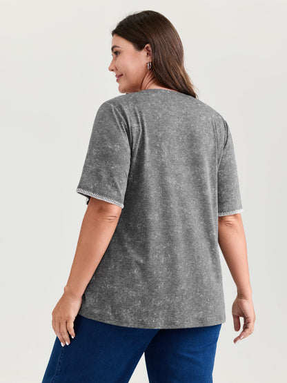 Island Print Embroidered Round Neck T-Shirt