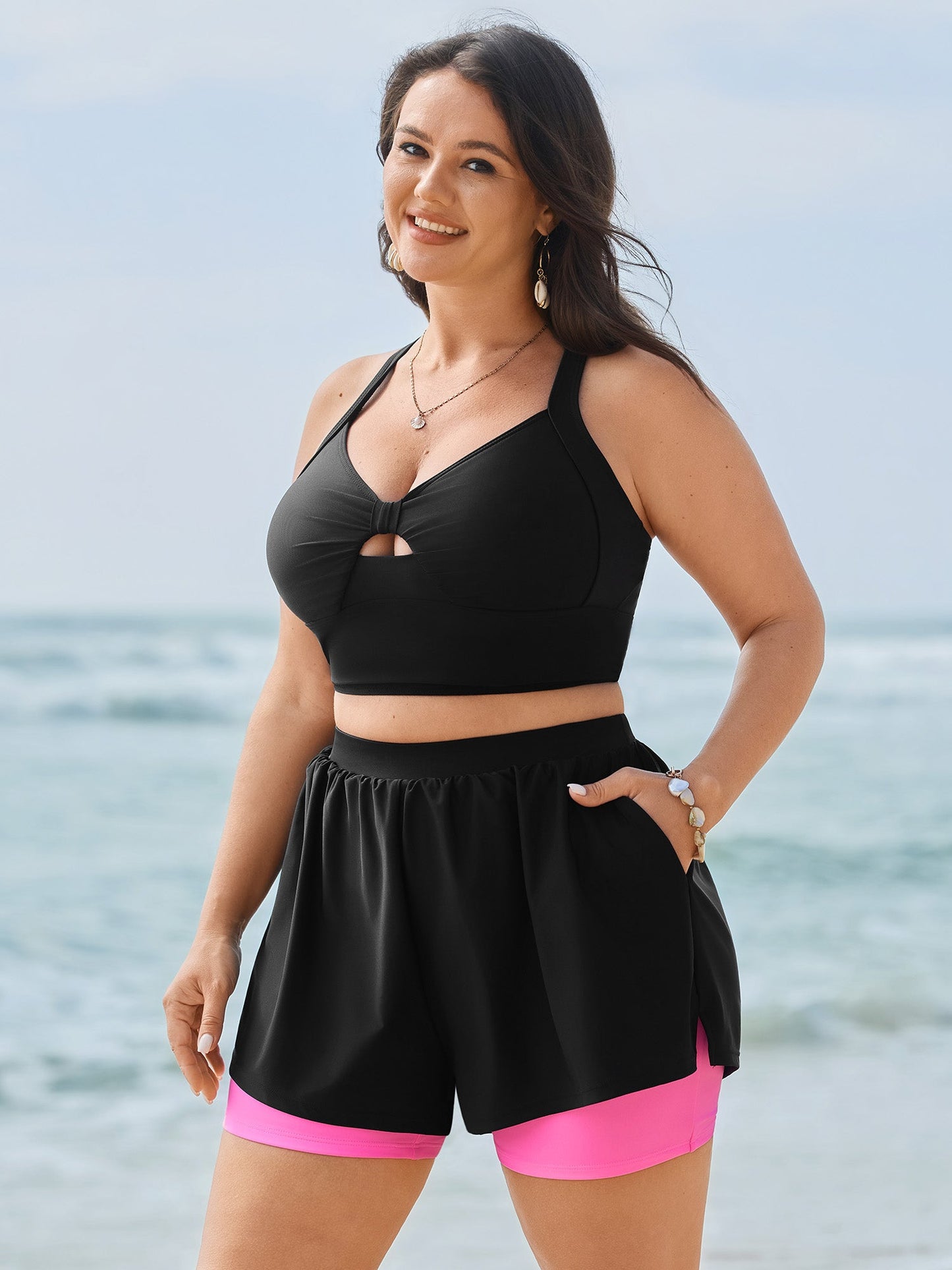 Color Contrast Layered Hem Pockets Swim Bottoms