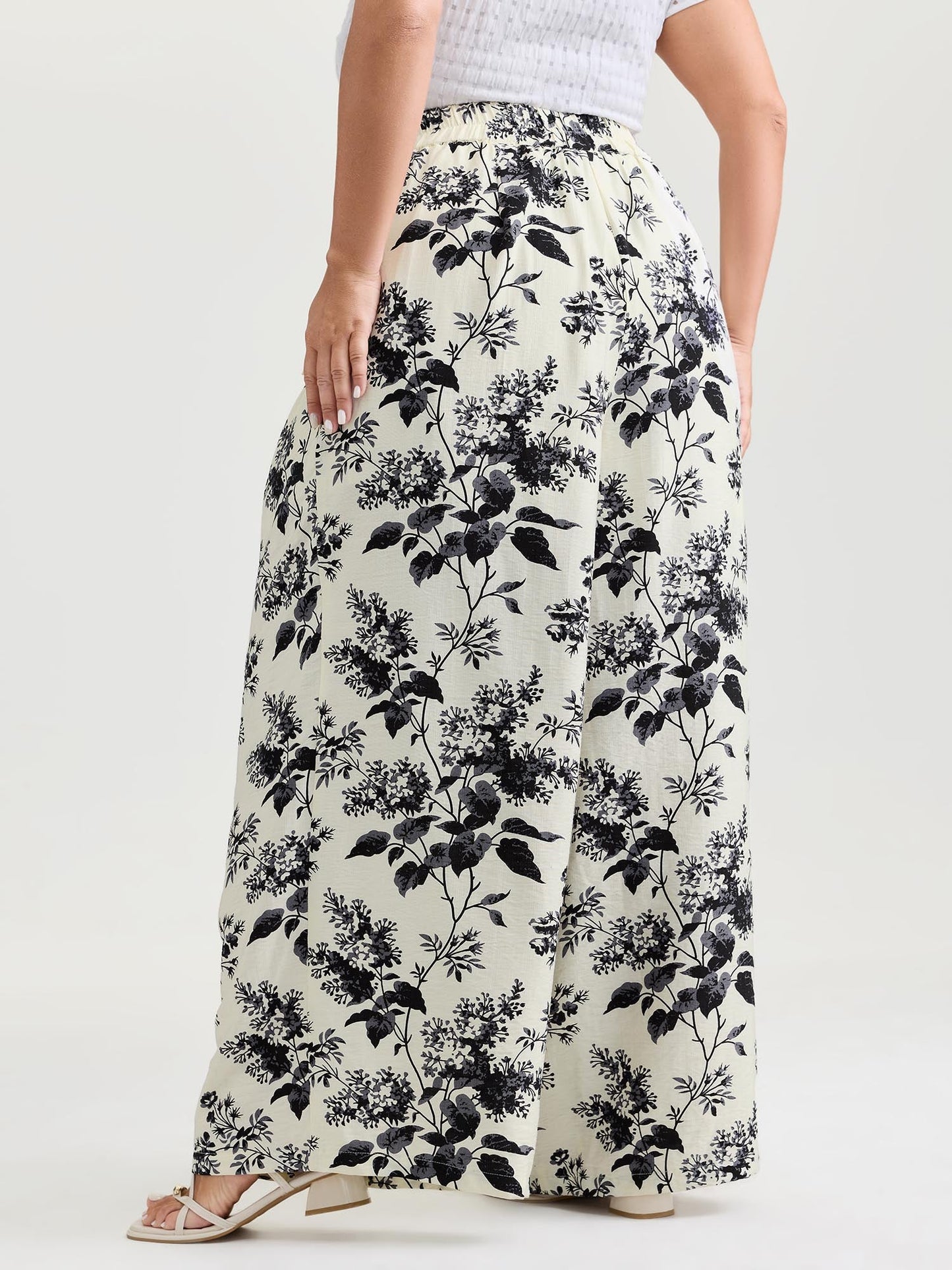 Silhouette Flower Print Wide-Leg Pants