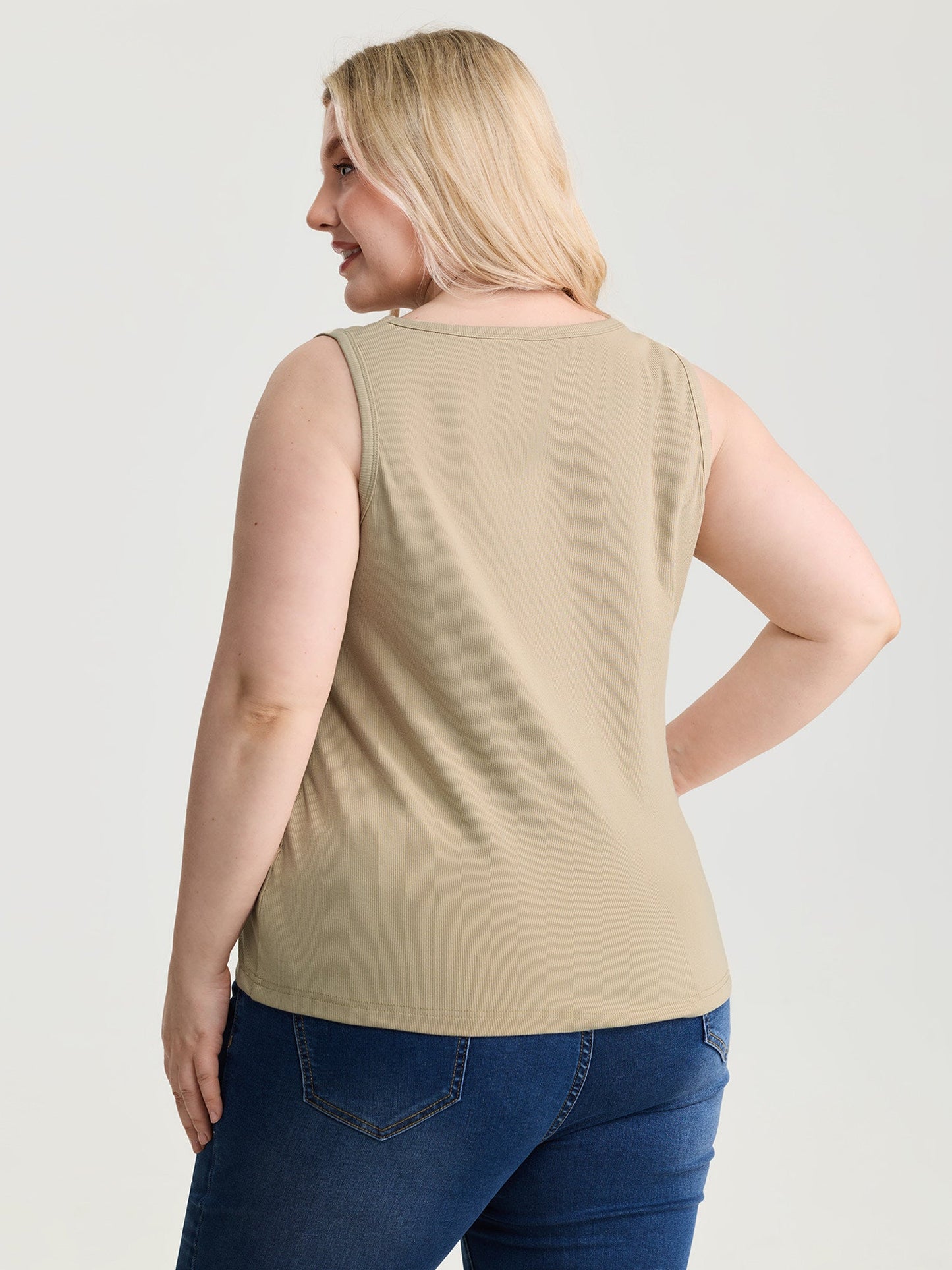 Round Neck Beach Mode Tank Top