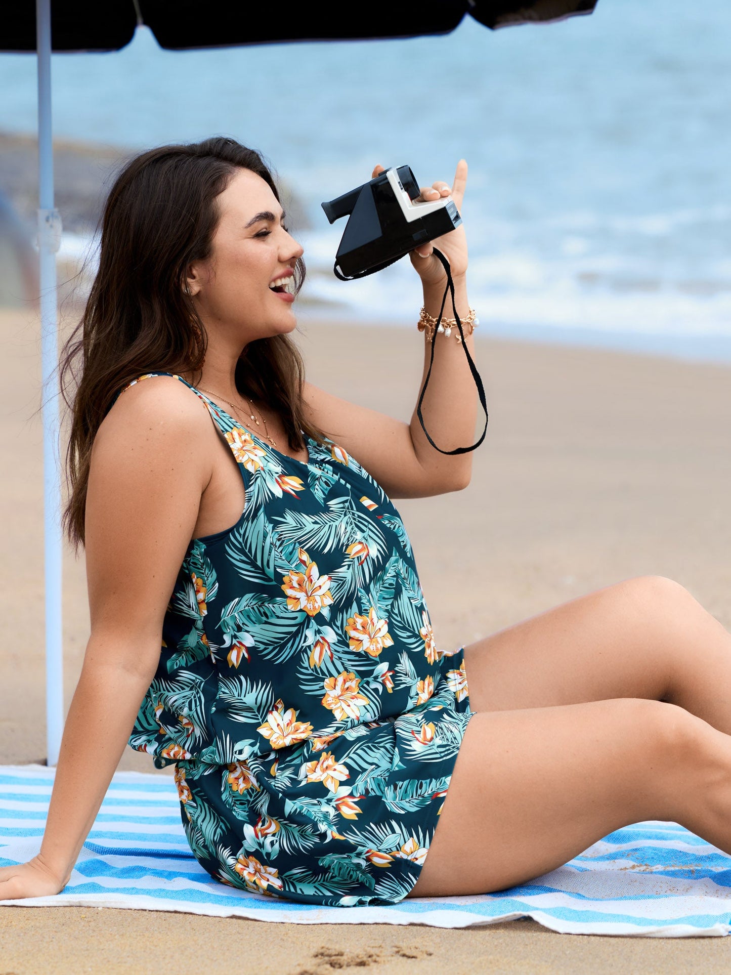 plus size Tropical Flower Print Pockets One-Piece Swimsuit