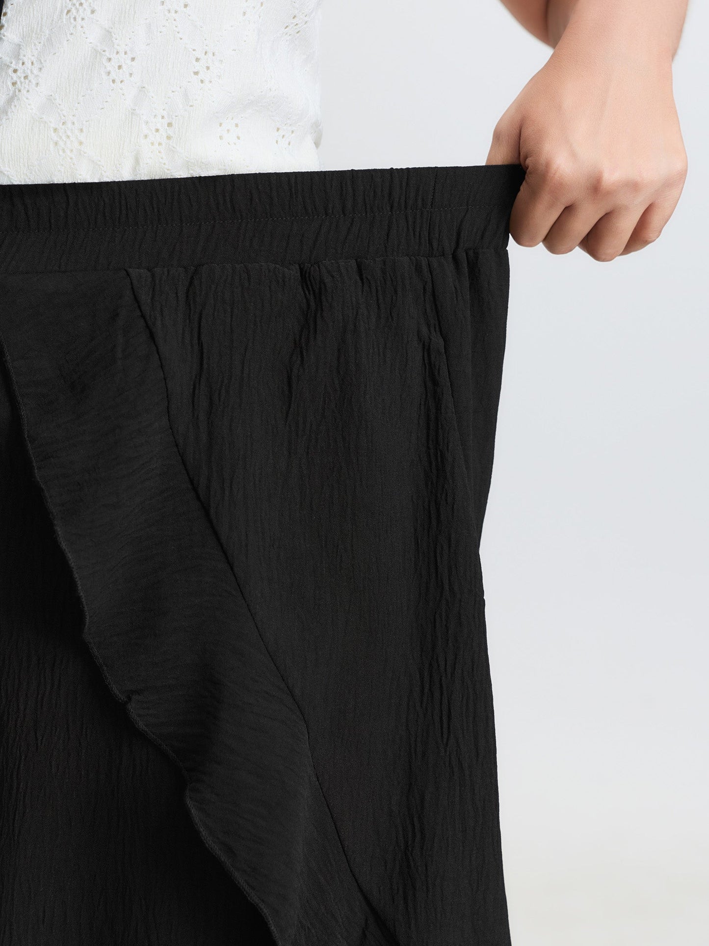 Stretchy Ruffled Trim Wide-Leg Pants