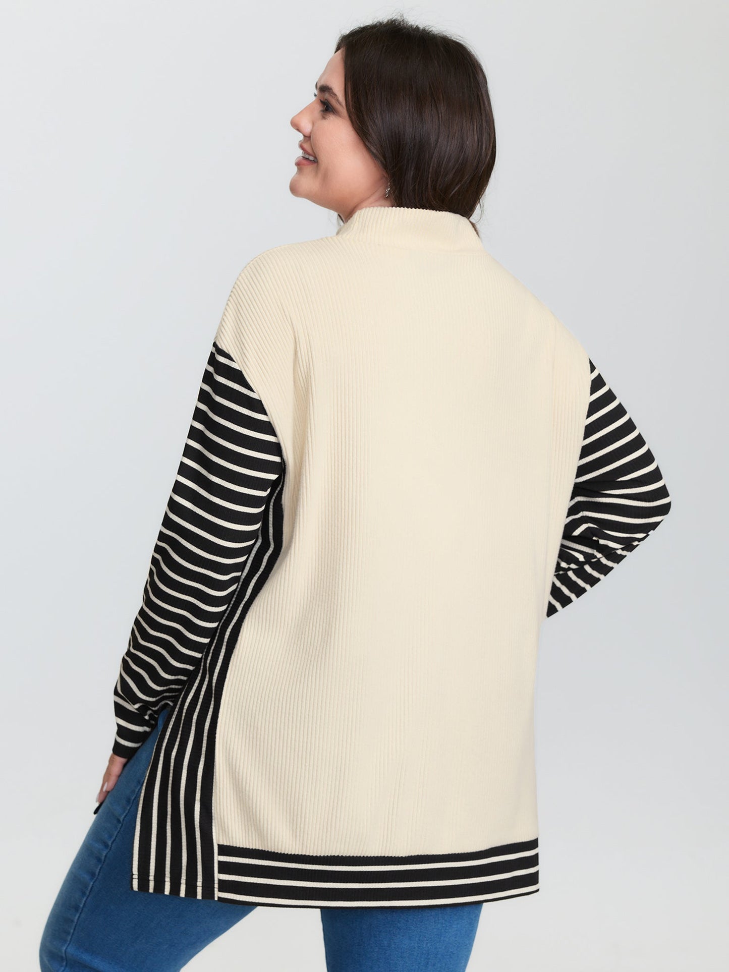 Striped Color Contrast Mockneck T-Shirt