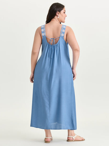 Floral Cut-Out Embroidery Maxi Dress