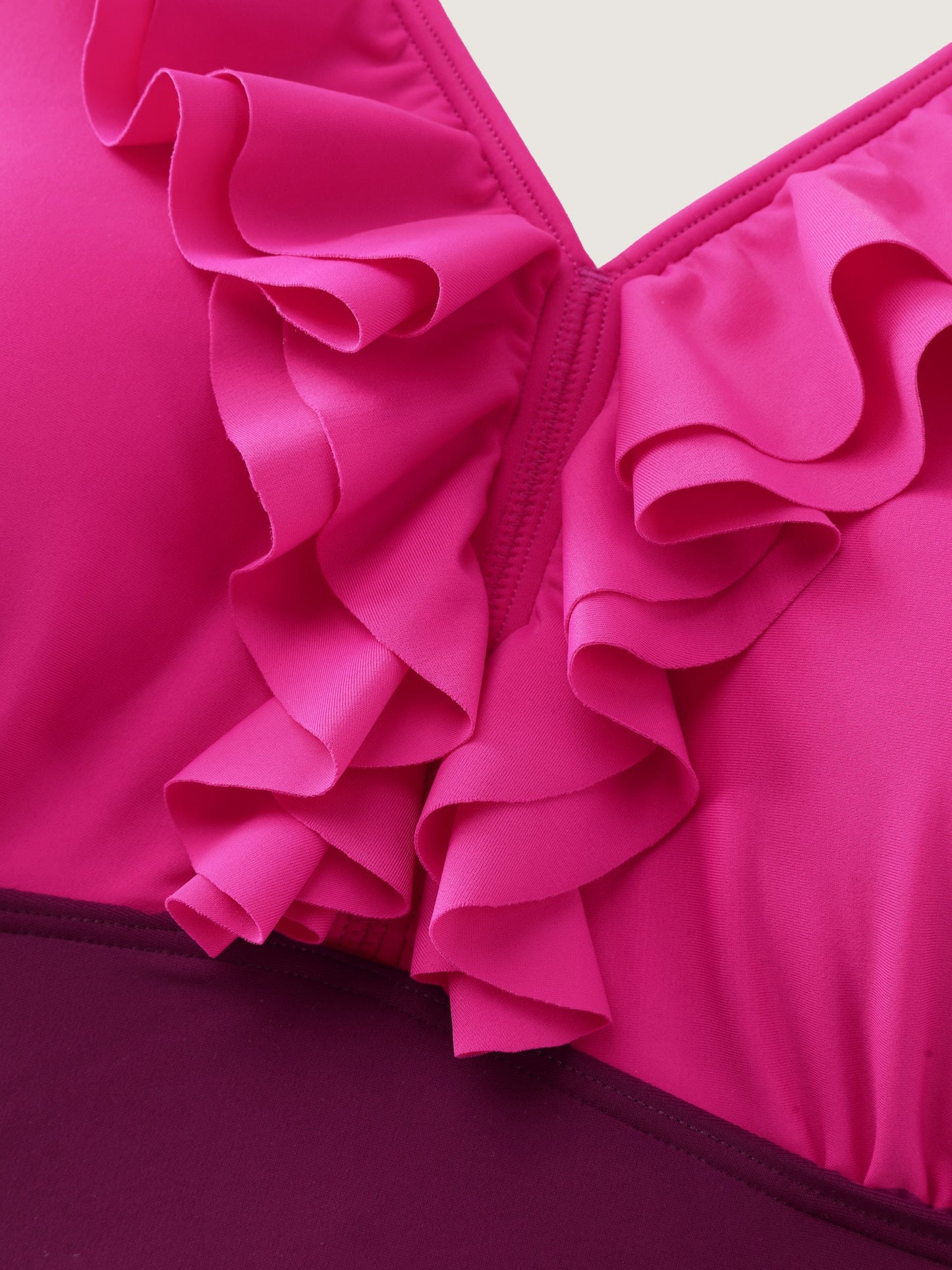 Color Contrast Ruffled Trim One-Piece Swimsuit