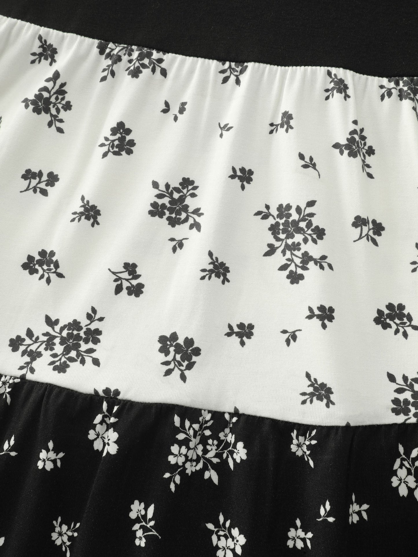 Color Contrast Floral Print Tiered Top