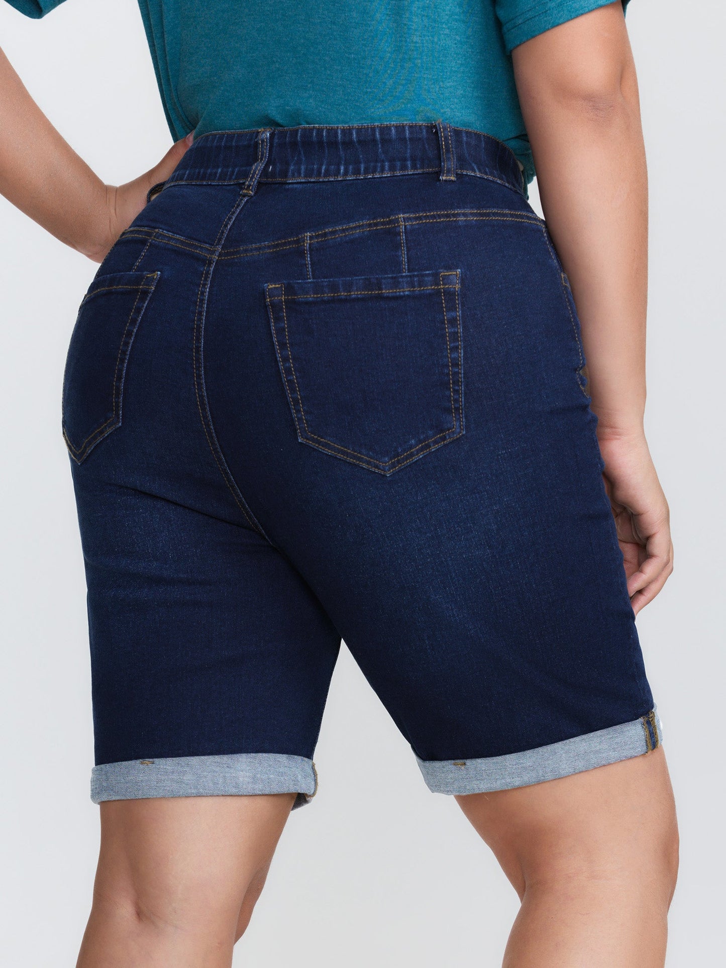 Stretchy Mid-Rise Skinny-Fit Denim Shorts