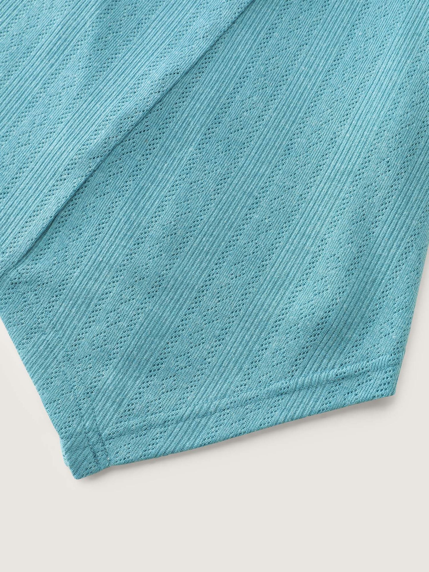 Textured High Low Hem V-Neck T-Shirt