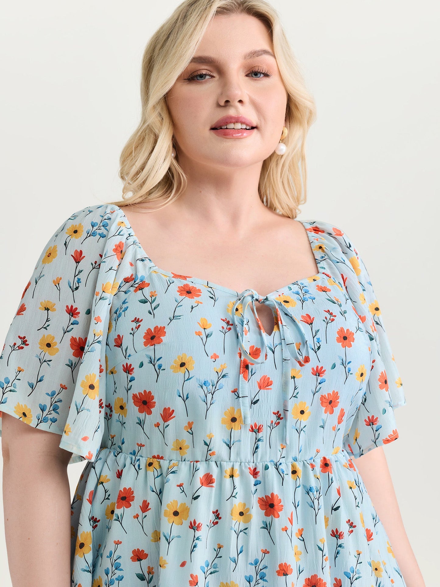 Sunshine-Ready Floral Print Drawstring Blouse