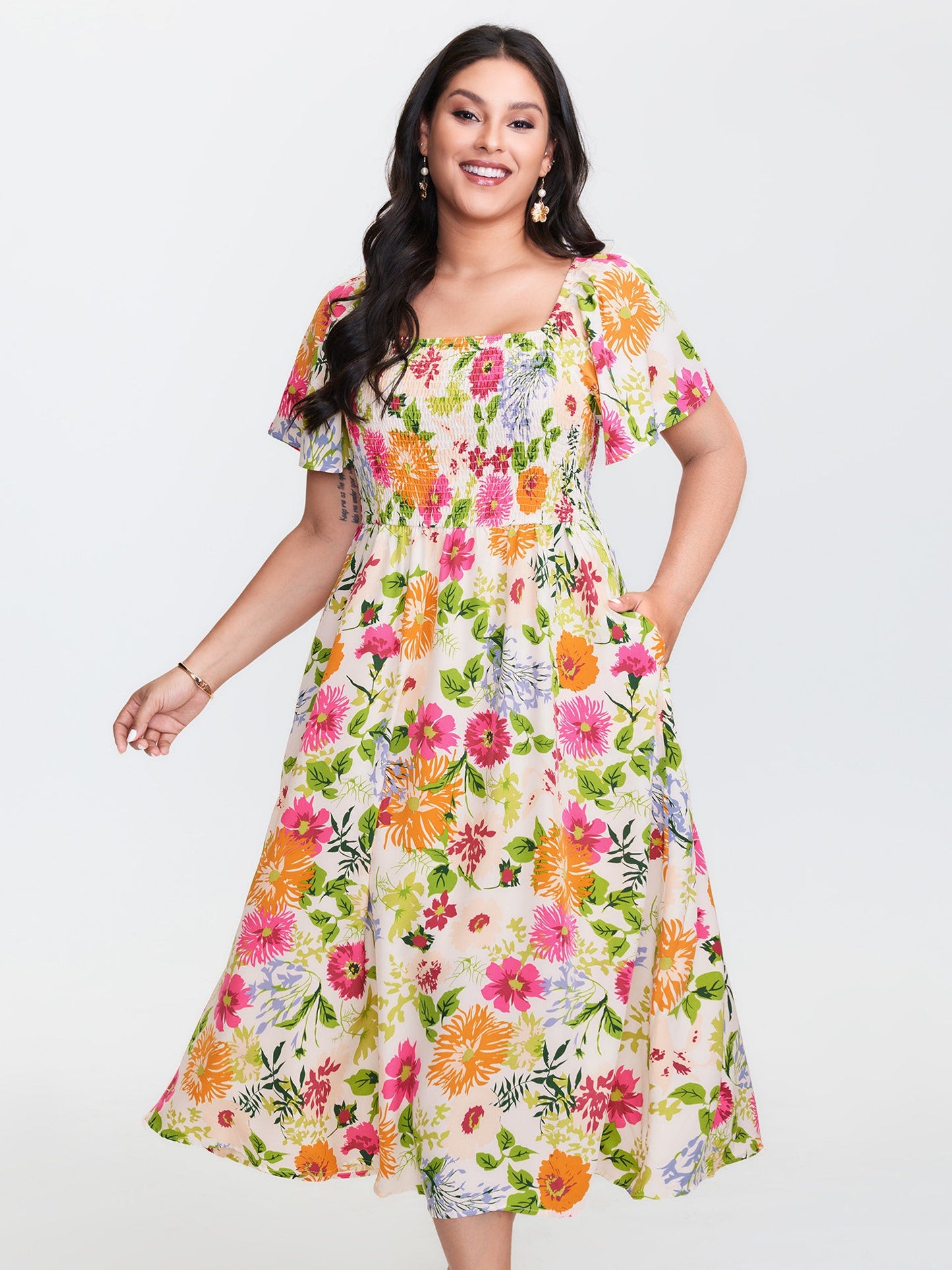 plus size Floral Shirred Square Neck Pocket Midi Dress