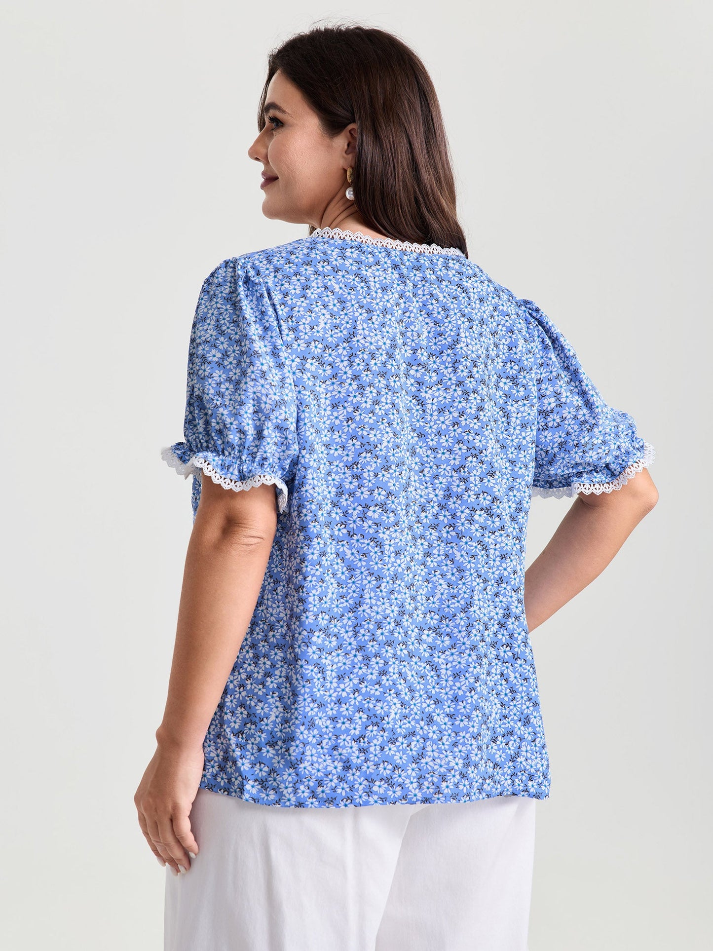 Micro Floral Print Lace Trim Blouse