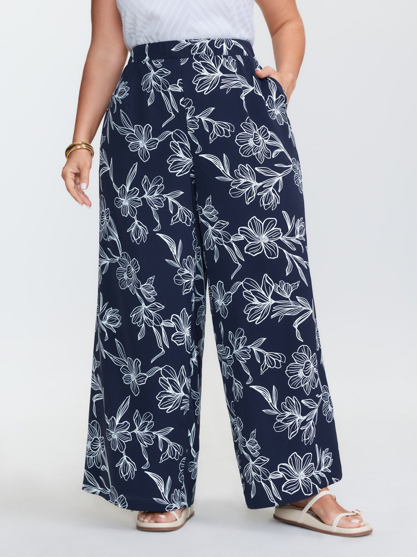 Floral Print Pull-On Wide-Leg Pants