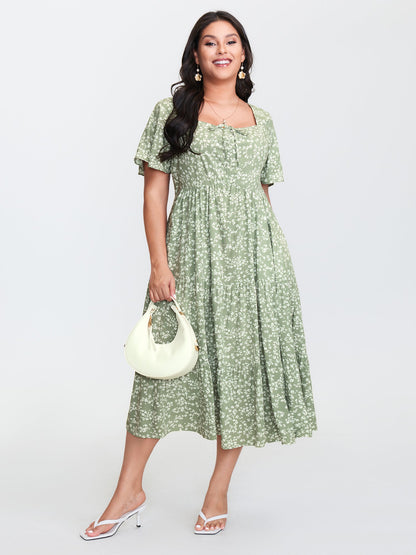 plus size Ditsy Floral Sweetheart Drawstring Pocket Tiered Dress