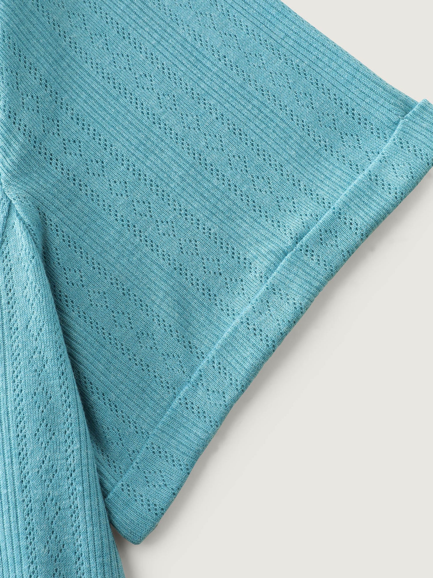 Textured High Low Hem V-Neck T-Shirt
