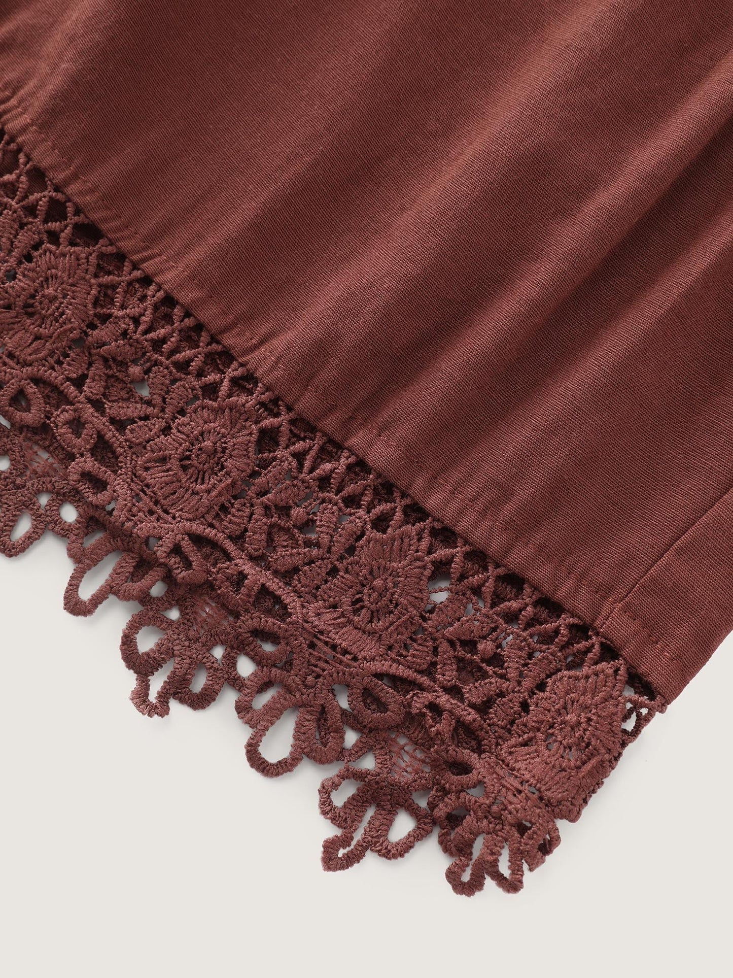 Lace Trim Hem Drawstring Waist Shorts