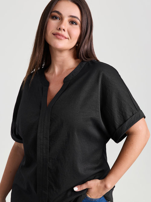 Breathable Feel Textured Blouse