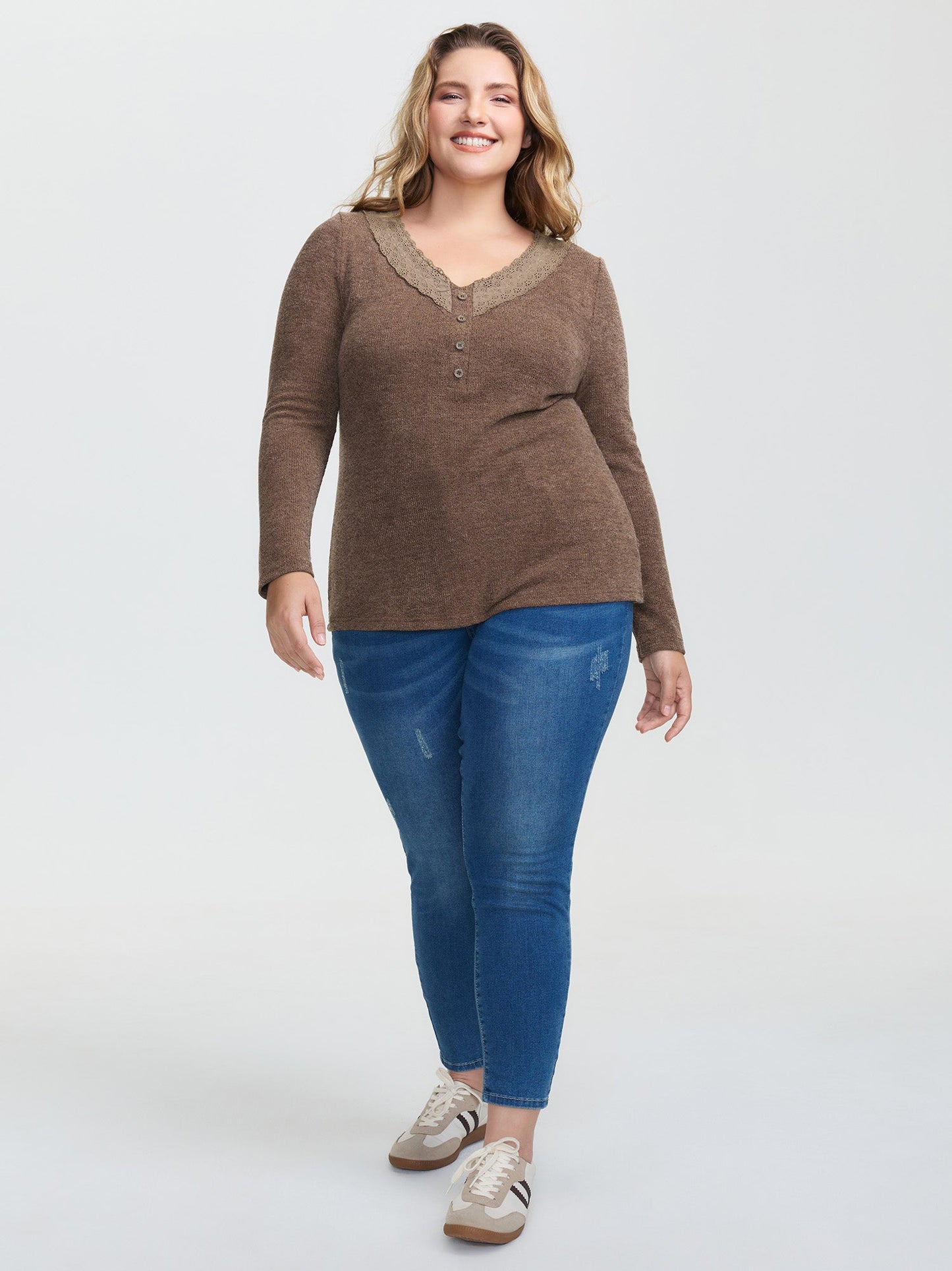 Lace Trim V-Neck Stretchy T-Shirt