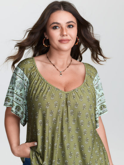 Supersoft Floral Print Flared Sleeve Pleated Knit Top