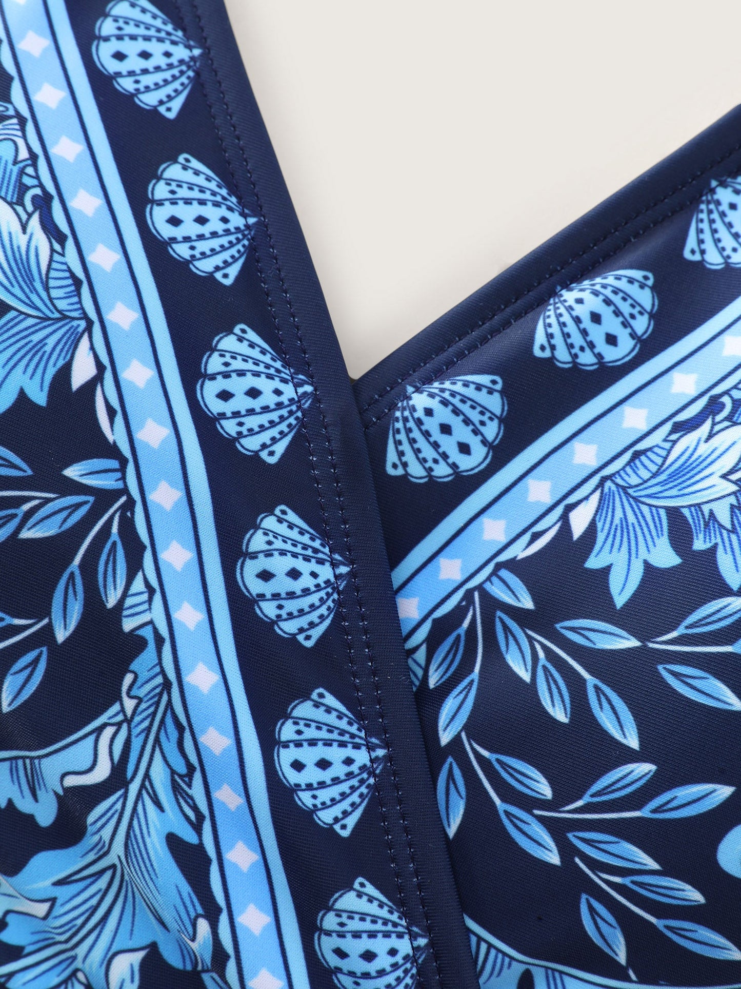 Floral Print Color Contrast Surplice Swim Top