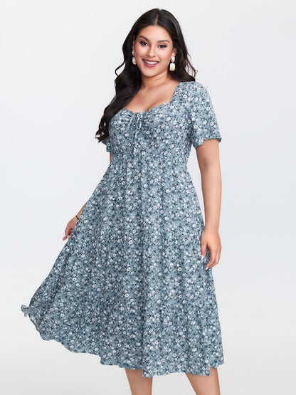 plus size Ditsy Floral Sweetheart Drawstring Pocket Tiered Dress