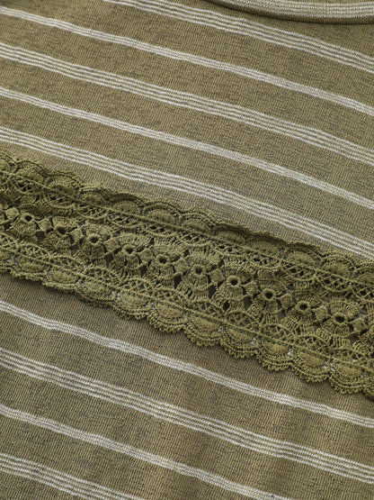 Stretchy Lace Trim Round Neck T-Shirt