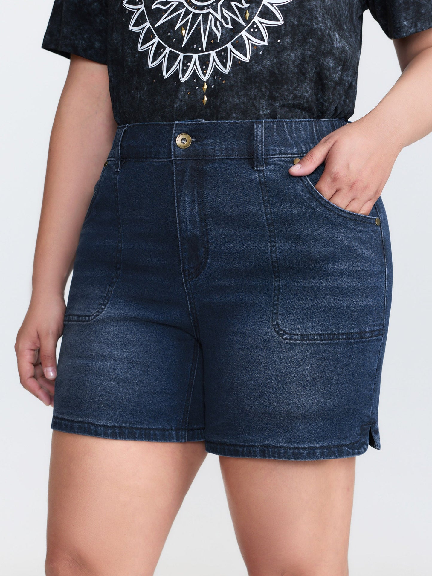 Stretchy Fitted Mid-Rise Denim Shorts