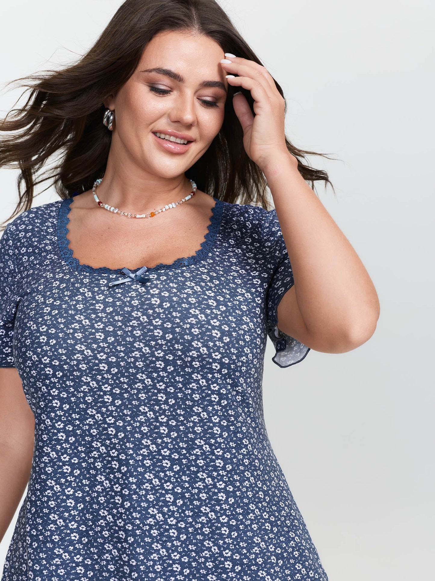 Floral Print Lace Neckline T-Shirt