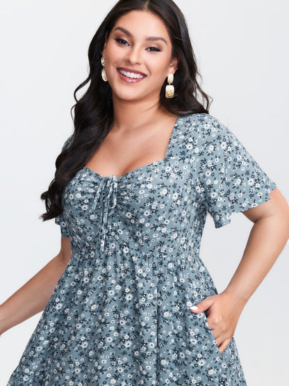 plus size Ditsy Floral Sweetheart Drawstring Pocket Tiered Dress