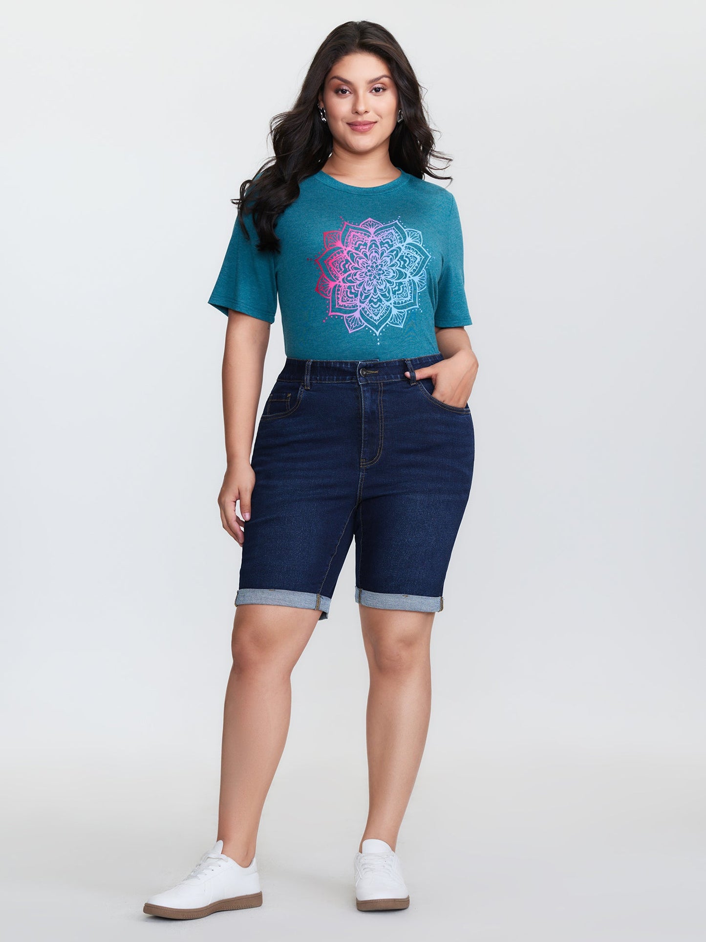 Stretchy Mid-Rise Skinny-Fit Denim Shorts