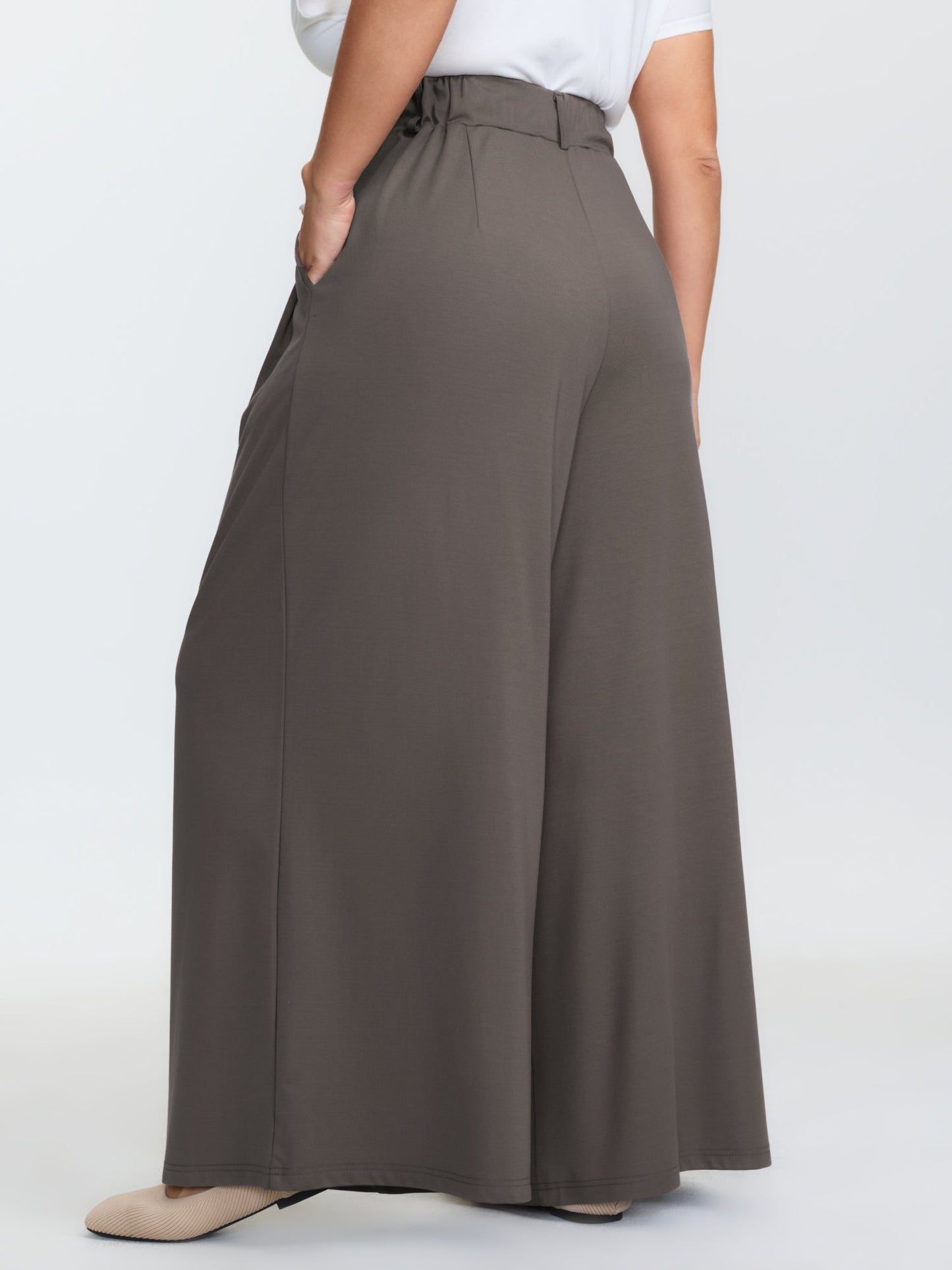 Supersoft Pleated Stretchy Pants