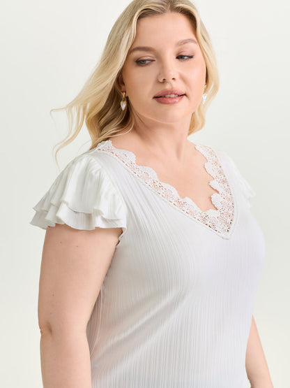 Stretchy Lace V-Neckline T-Shirt