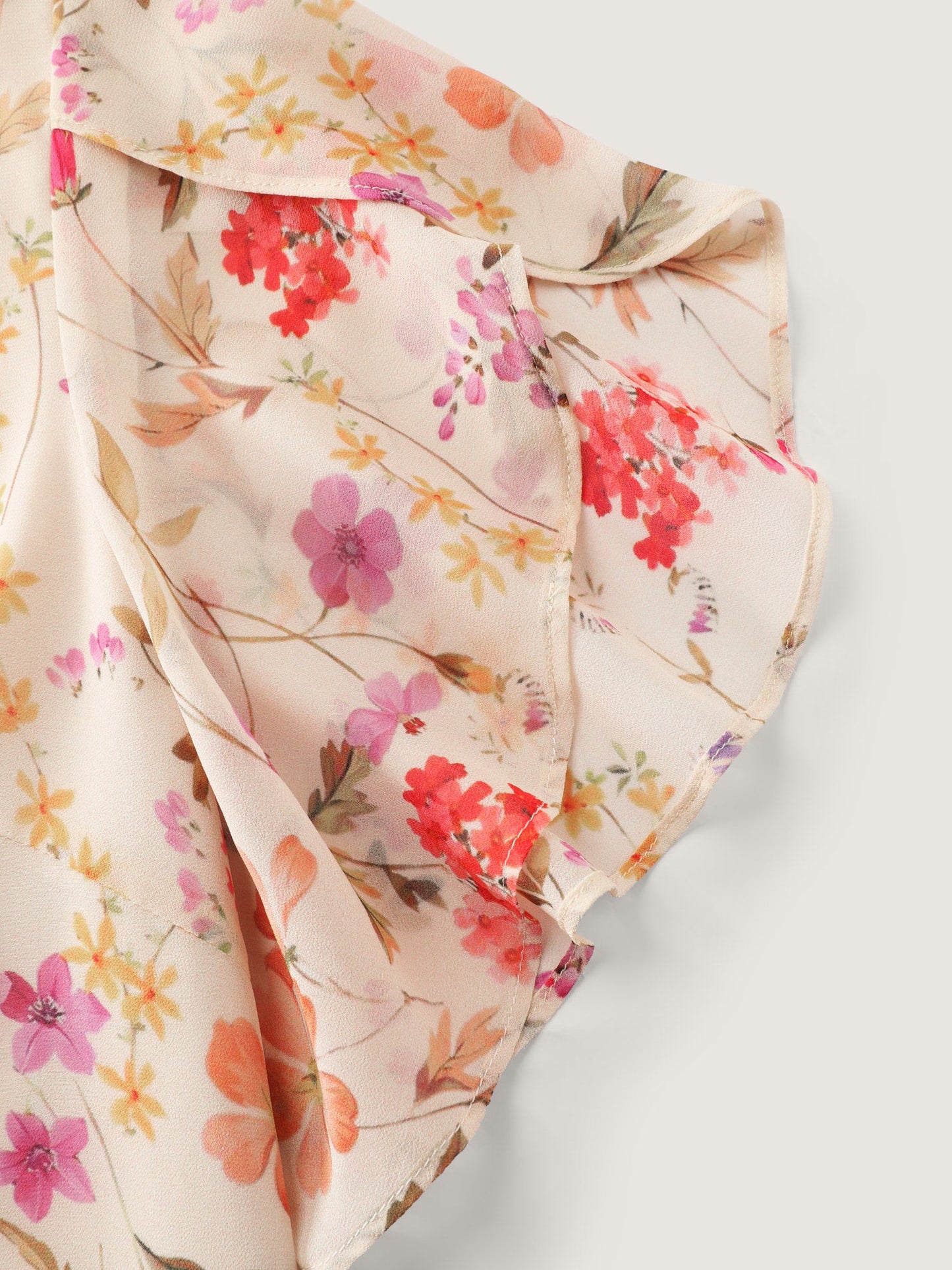 Sweet Floral Print Petal Sleeve Blouse